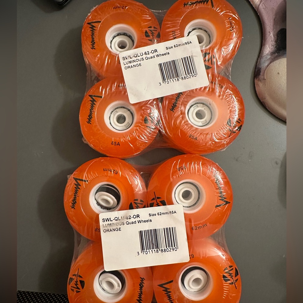 Luminous Light-Up Quad Hybrid Wheels | SOLIDS | 62mm